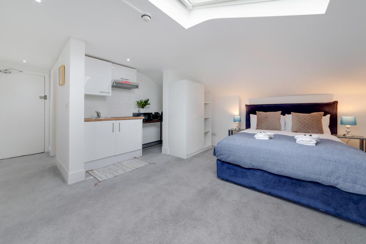 Suites By Rehoboth - M'Nuchah - Camden Road Londra Dış mekan fotoğraf